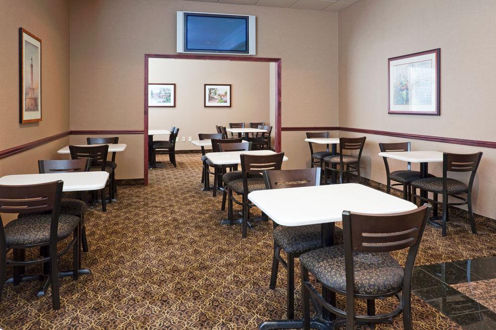 Holiday Inn Express Hotel & Suites Minneapolis-Downtown Convention Center By Ihg Екстер'єр фото