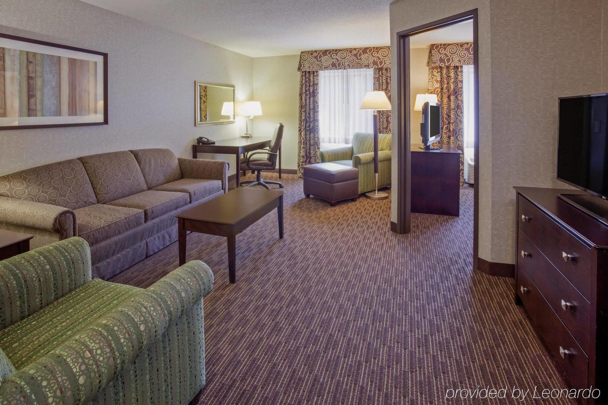 Holiday Inn Express Hotel & Suites Minneapolis-Downtown Convention Center By Ihg Номер фото